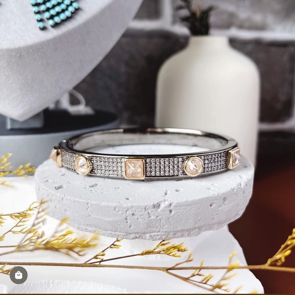 Park Lane Jewelry - Park Lane Bauble bracelet